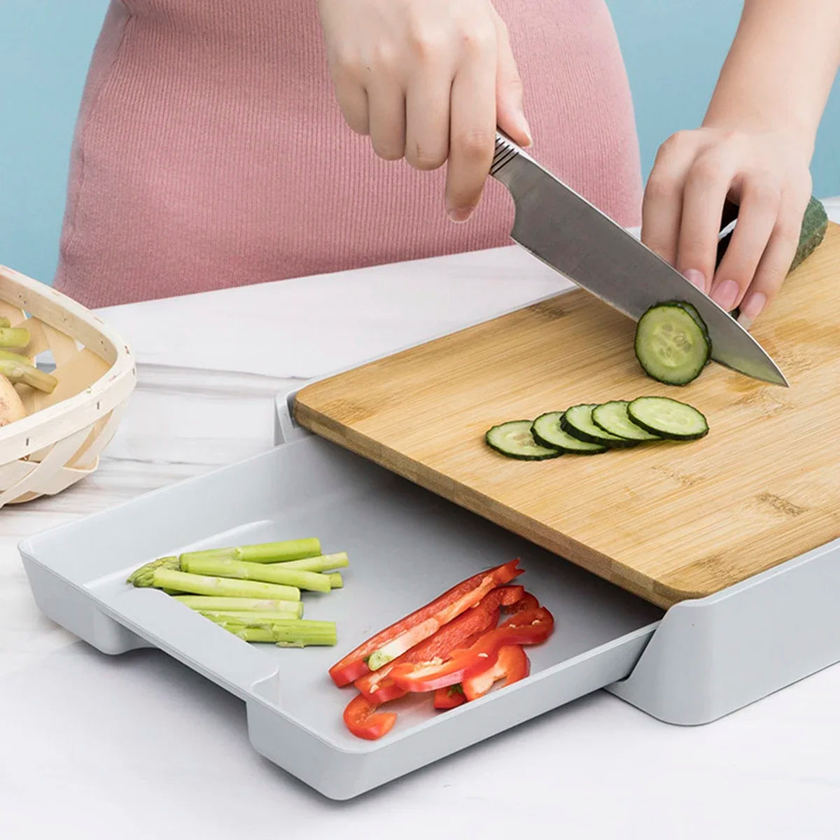 2-in-1 Bamboo Cutting Board with Removable Drawer – Space-Saving & Eco-Friendly